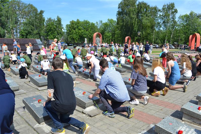 В Центральном округе Росгвардии почтили память жертв Великой Отечественной войны (фото)