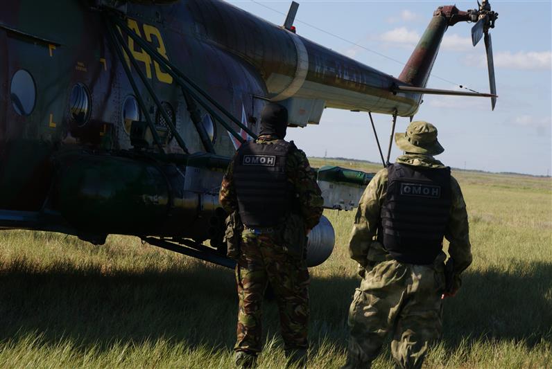 При силовой поддержке волгоградского ОМОН проведен масштабный миграционный рейд