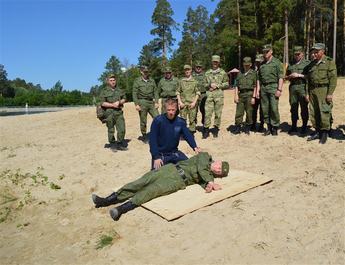 В преддверии летнего купального сезона в саровском соединении прошёл учебно-методический сбор с внештатными спасателями