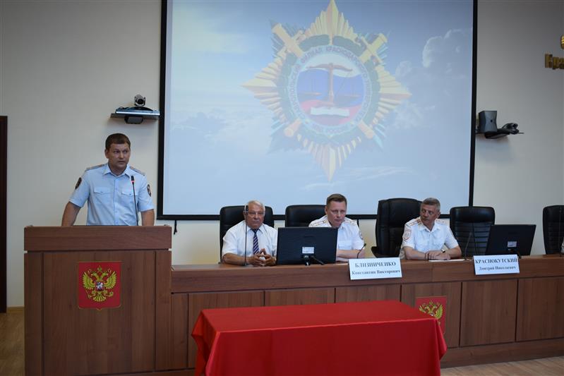 В Ставрополе сотрудники Росгвардии получили дипломы о высшем юридическом образовании