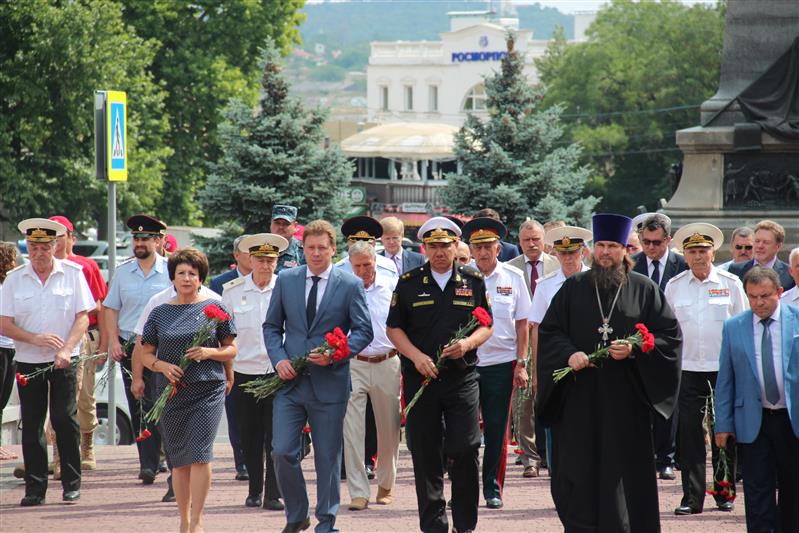Южный округ Росгвардии присоединился к акции «Свеча памяти» (фото, видео)