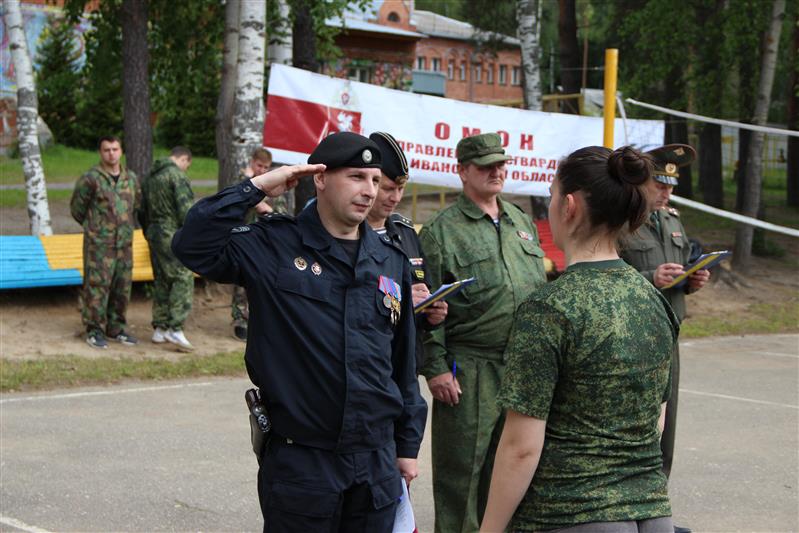 Ивановские росгвардейцы провели военно-спортивный праздник «Зарница» для детей, отдыхающих в летнем лагере