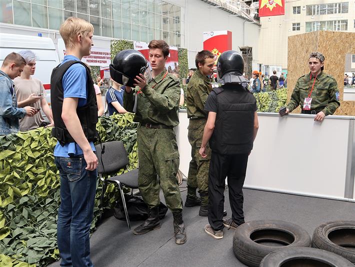 Росгвардия продемонстрировала свои возможности на всероссийском антитеррористическом форуме в Красноярске