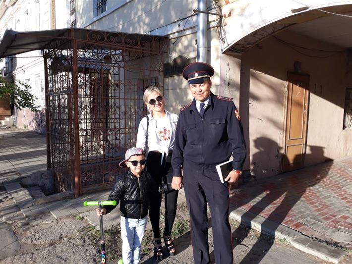 В Астрахани росгвардеец вернул матери пропавшего 5-летнего мальчика 