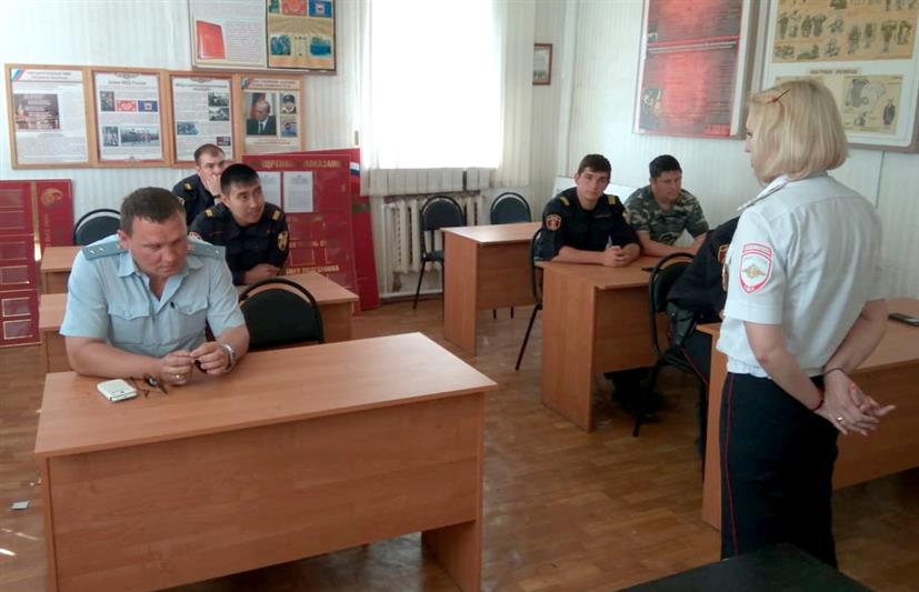 В Астраханской области росгвардейцы успешно сдали экзамен на знание правил дорожного движения
