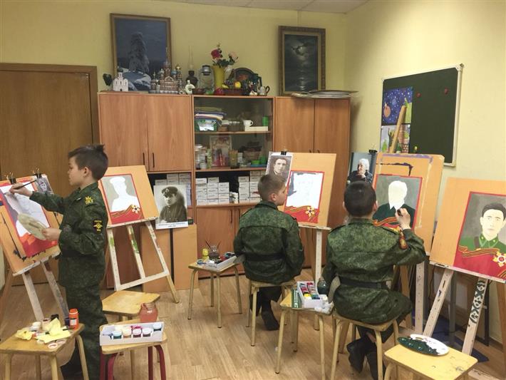 Кадеты МПКУ им. М.А. Шолохова нарисовали акварелью портреты своих прадедов – участников Великой Отечественной войны (фото, видео)