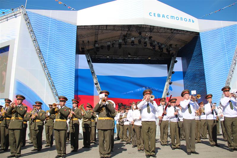 В Севастополе состоялся второй фестиваль военных оркестров Росгвардии «На страже мира — 2018»