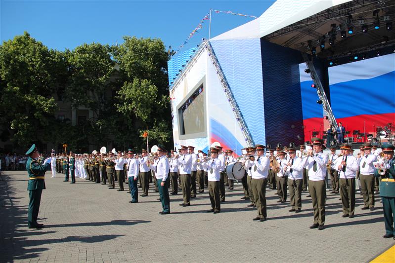 В Севастополе состоялся второй фестиваль военных оркестров Росгвардии «На страже мира — 2018»