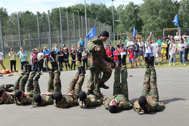 Военнослужащие Росгвардии приняли участие в молодежном спортивном фестивале в Москве, приуроченном к Чемпионату мира по футболу