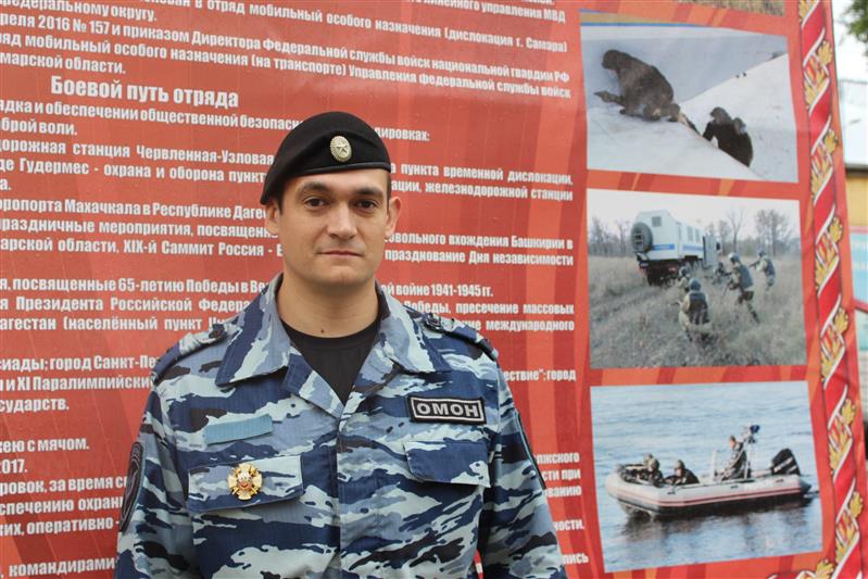 В Самаре сотрудник Росгвардии оказал доврачебную помощь ребенку, который выпал из окна третьего этажа