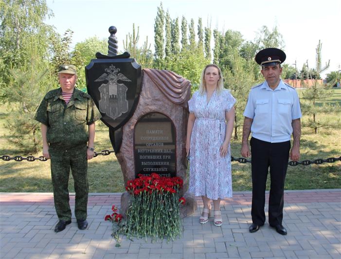 Донские росгвардейцы приняли участие в памятном мероприятии, посвященном 300-летию российской полиции