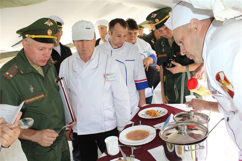 Команда Росгвардии стала призером конкурса «Полевая кухня»