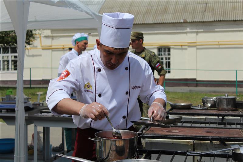 Команда Росгвардии стала призером конкурса «Полевая кухня»