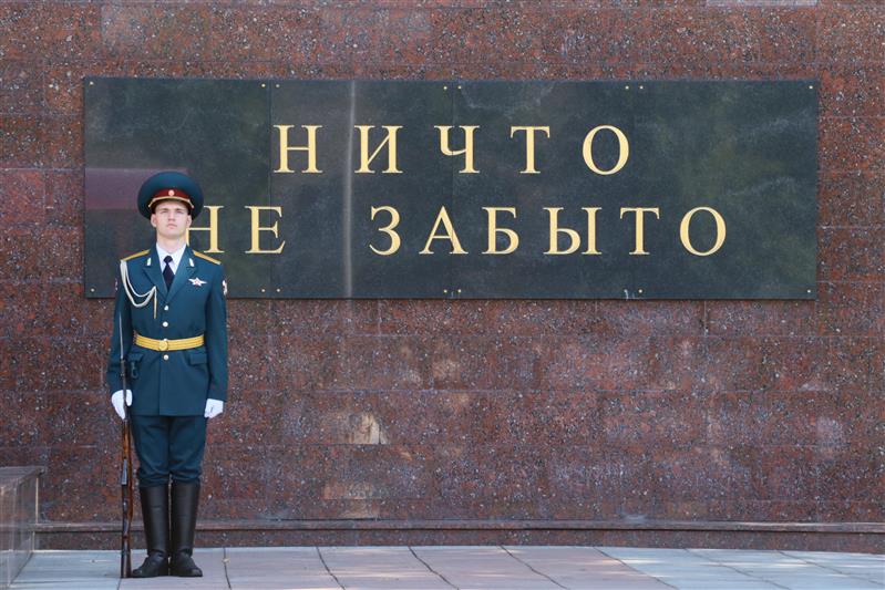 В Центральном округе Росгвардии почтили память жертв Великой Отечественной войны (фото)