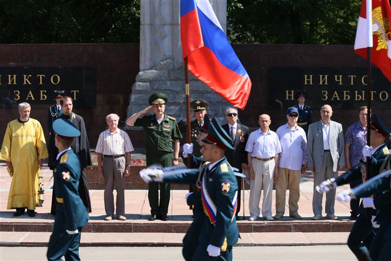 В Центральном округе Росгвардии почтили память жертв Великой Отечественной войны (фото)