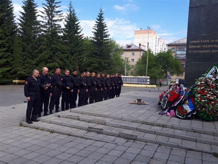 В канун Дня памяти и скорби челябинские росгвардейцы почтили память ветеранов Великой Отечественной войны 