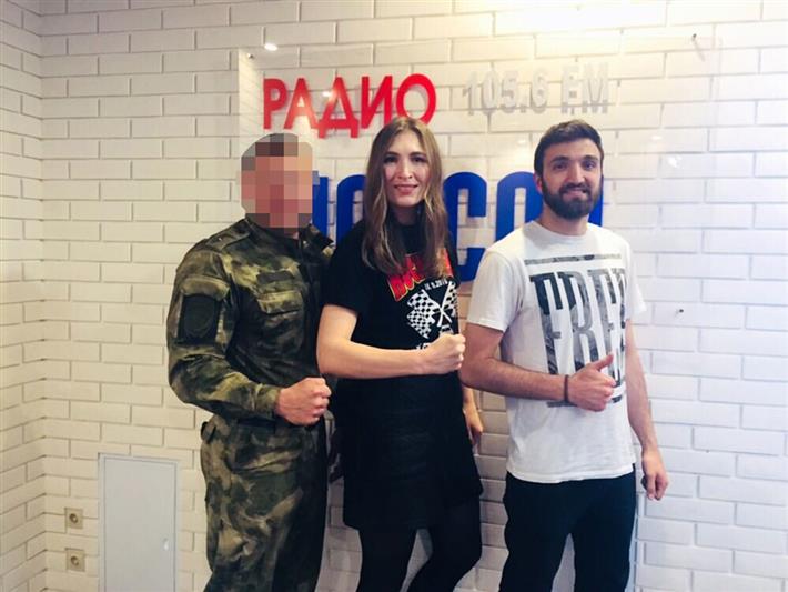 Сотрудник транспортного ОМОН рассказал о своей службе в прямом эфире иркутской радиостанции