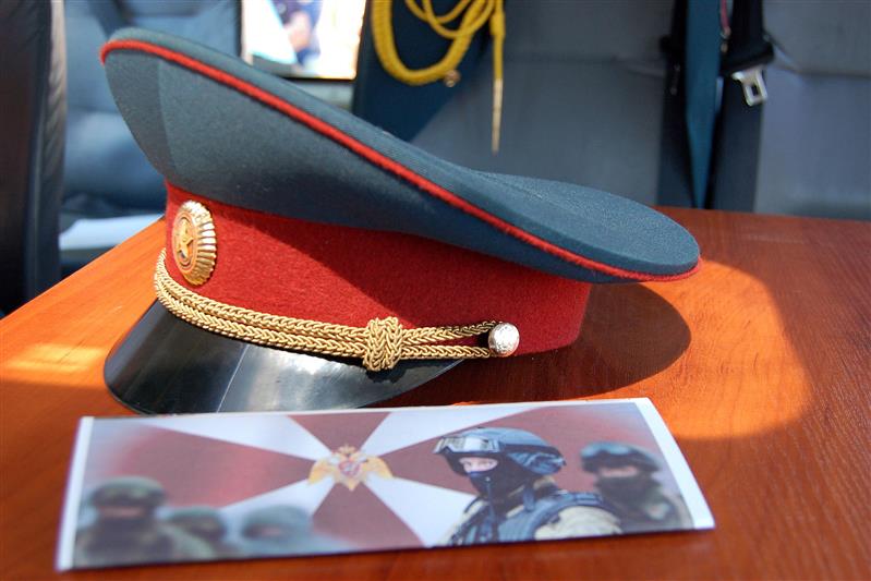Кировские росгвардейцы приняли участие в военно-патриотической акции «Служба по контракту - твой выбор!» 