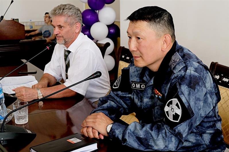 Студенты якутского университета приняли участие во встрече с представителями Росгвардии
