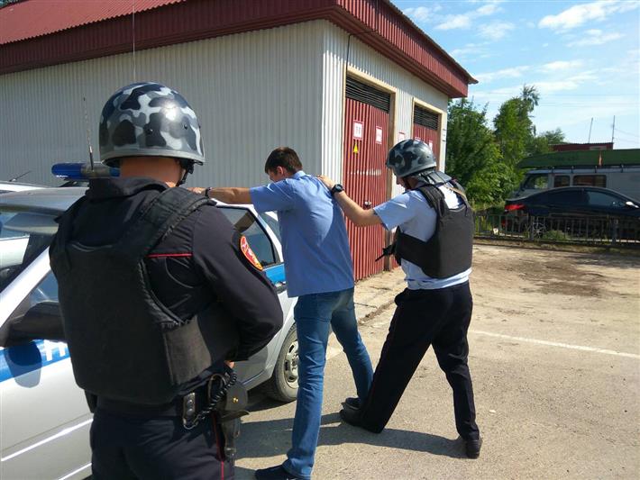 В Югре росгвардейцы задержали подозреваемого в разбойном нападении