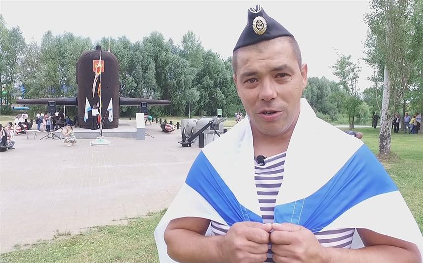 Взвод катеров казанского полка Приволжского округа Росгвардии поздравляет коллег с Днем ВМФ (видео)