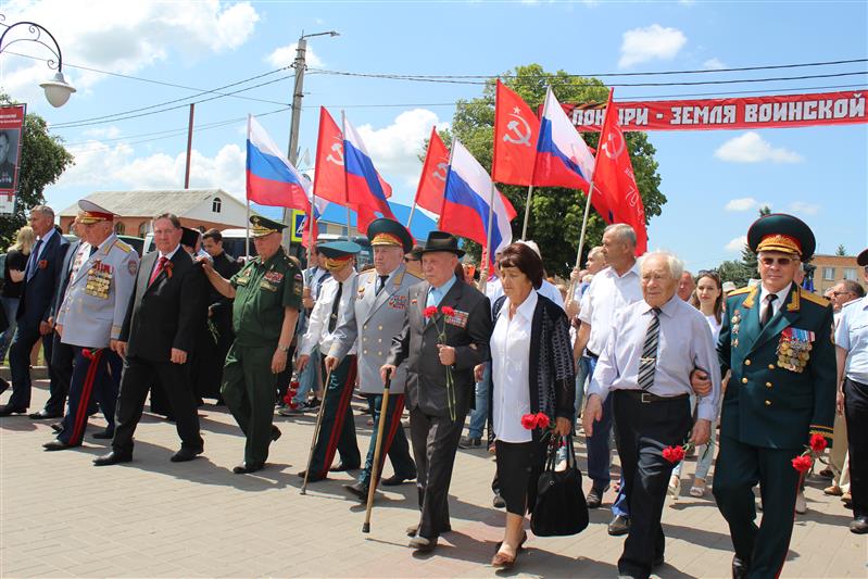 Росгвардия приняла участие в праздновании 75-летия победы в Курской битве