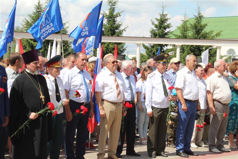 Росгвардия приняла участие в праздновании 75-летия победы в Курской битве