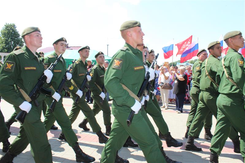 Росгвардия приняла участие в праздновании 75-летия победы в Курской битве