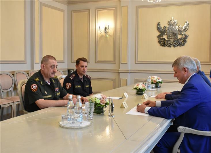 Командующий Центральным округом Росгвардии проинспектировал подразделения ведомства в Воронежской области