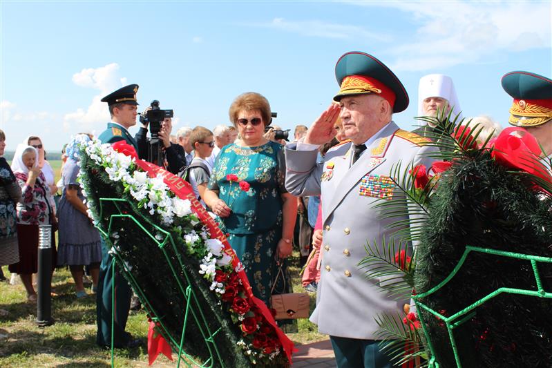 Росгвардия приняла участие в праздновании 75-летия победы в Курской битве