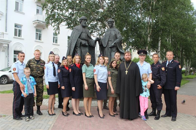Всероссийская акция Росгвардии ко Дню семьи, любви и верности (эксклюзивное видео, фото)