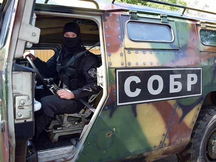 Сотрудники и военнослужащие Росгвардии в Иркутске присоединились к всероссийской акции «Пристегнись, Россия!»