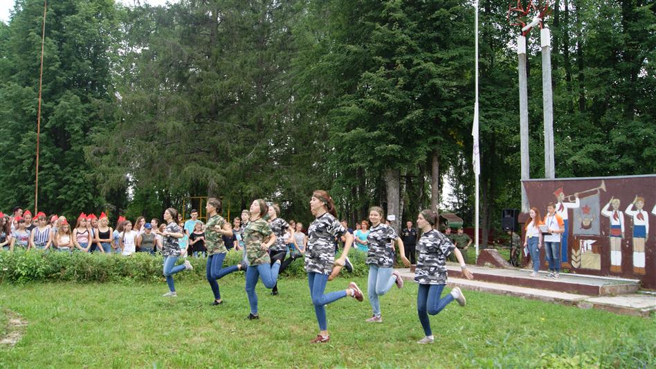 В Ивановской области сотрудники Росгвардии провели для детей военно-патриотическую акцию, посвященную 100-летию со дня рождения генерала армии И.К. Яковлева