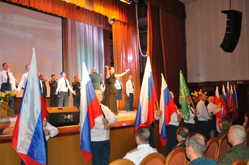 Почётной грамотой Федеральной службы войск национальной гвардии РФ награждён коллектив полка по охране ВГО в Свердловской области (фото)