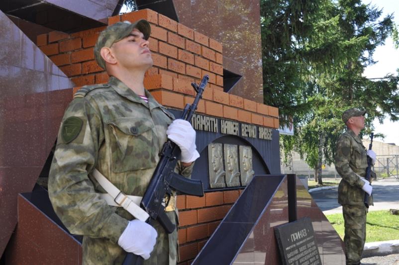 Военнослужащие головного полка калиновского соединения Уральского округа Росгвардии отметили 60 летний юбилей воинской части