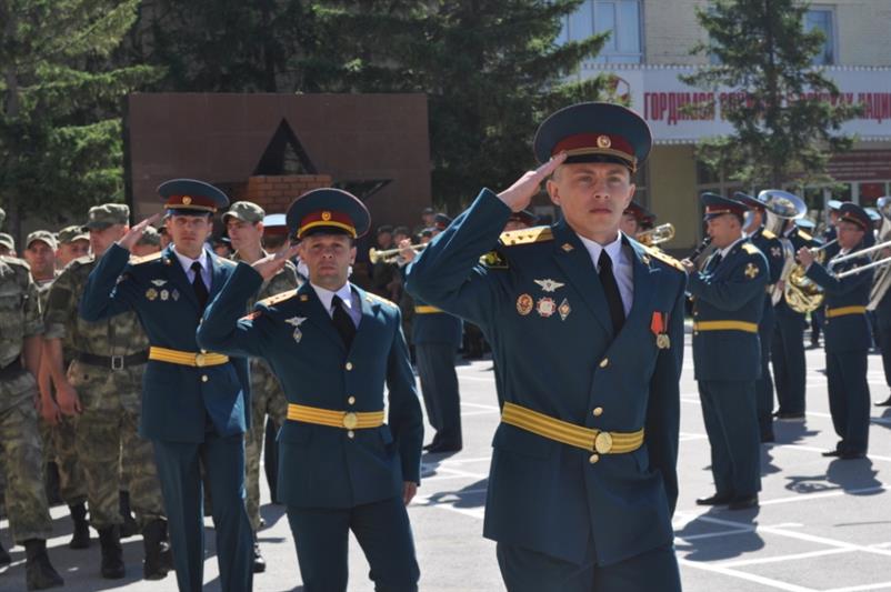 Военнослужащие головного полка калиновского соединения Уральского округа Росгвардии отметили 60 летний юбилей воинской части