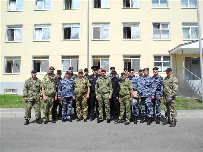 Росгвардейцы, обеспечившие правопорядок в Волгограде во время матчей Чемпионата мира по футболу, удостоены  наград
