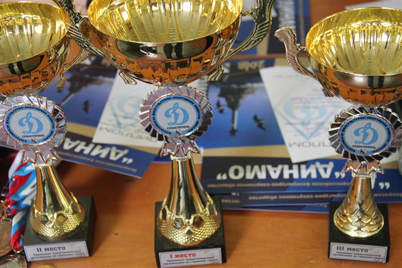 Севастопольские росгвардейцы стали победителями межведомственного турнира по гиревому спорту