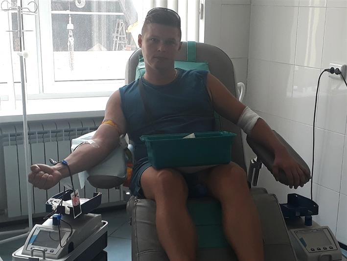 Офицер Росгвардии сдал кровь, чтобы помочь пострадавшему на пожаре малышу