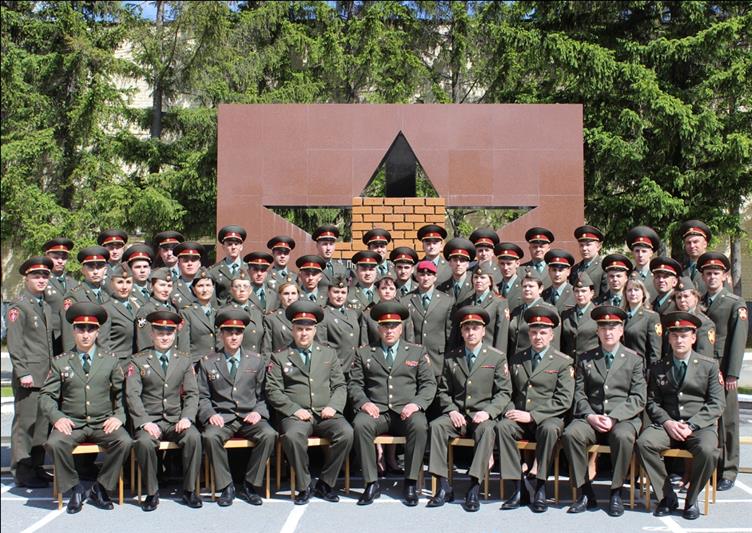 Военнослужащие головного полка калиновского соединения Уральского округа Росгвардии отметили 60 летний юбилей воинской части