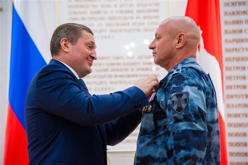 Командир ОМОН Управления Росгвардии по Волгоградской области удостоен награды губернатора региона