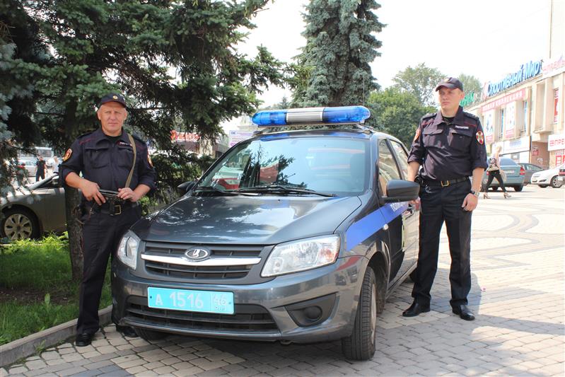 В Курске и Ярославле росгвардейцами задержаны грабители