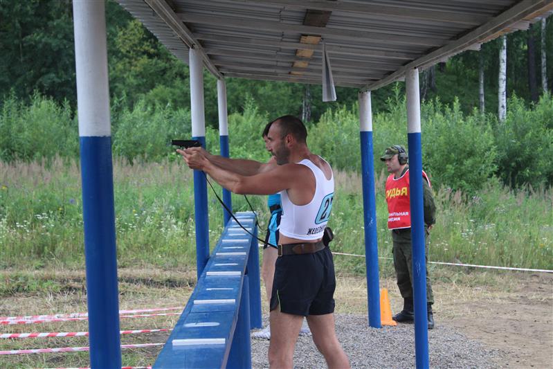 Спортсмены Красноярского соединения стали победителями  чемпионата Сибирского округа по служебному биатлону