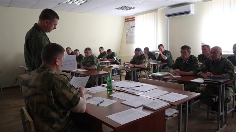 На базе лаборатории измерительной техники Уральского округа состоялись сборы метрологов