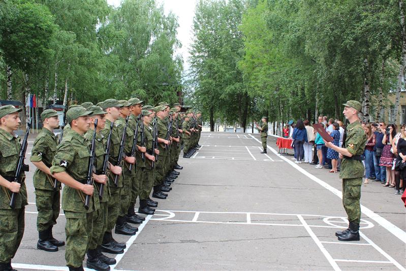 В День крещения Руси в Кирове призывники приняли военную присягу
