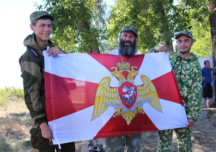 В Самарской области сотрудники Росгвардии побывали в гостях у воспитанников военно-патриотических клубов