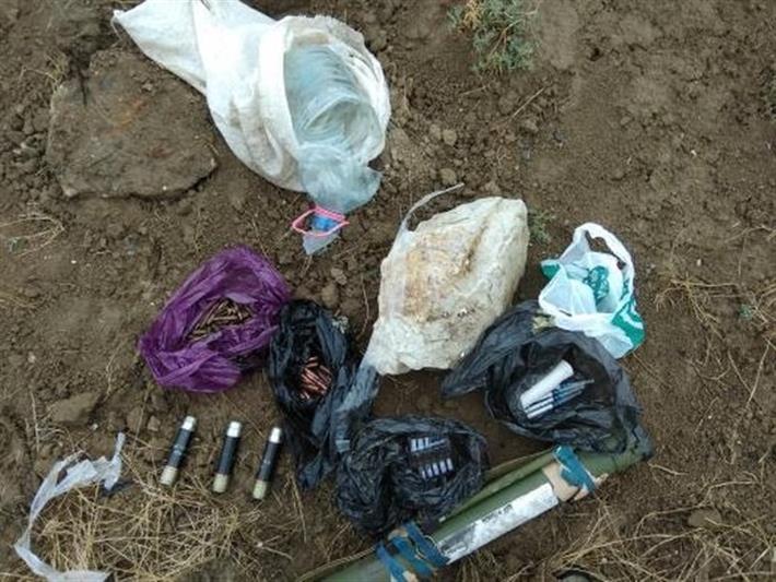 В Дагестане росгвардейцы обезвредили схроны с боеприпасами