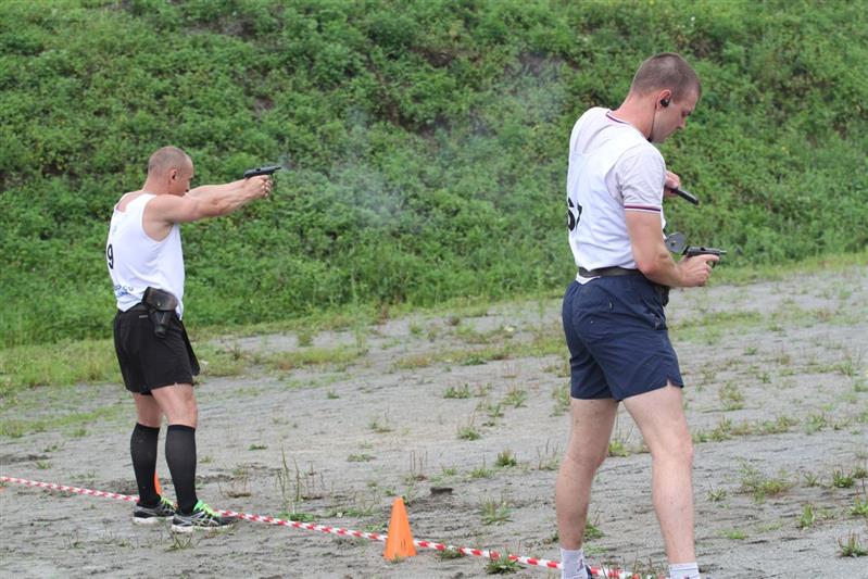 В Хабаровске состоялся чемпионат Восточного округа по служебному биатлону
