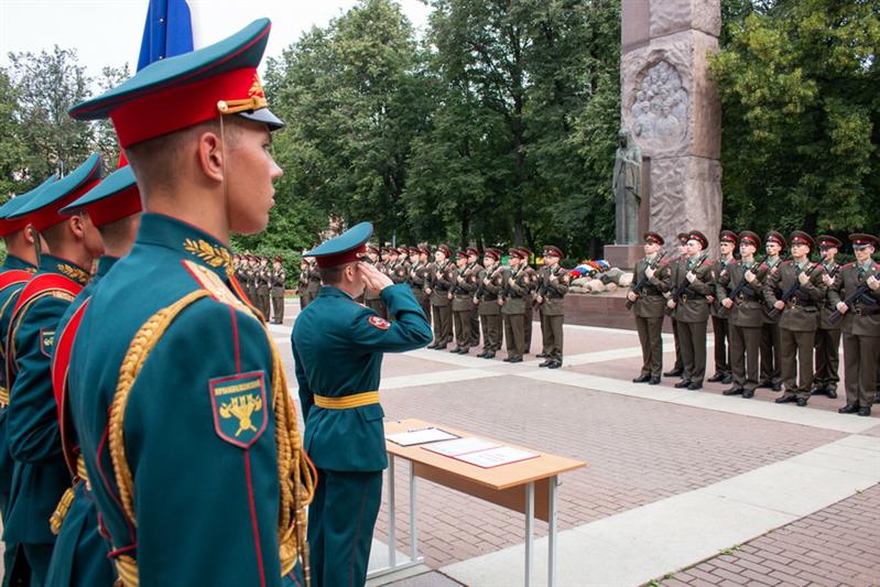 Новобранцы центральной войсковой комендатуры
