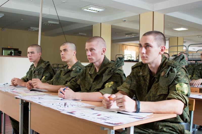 Новобранцы центральной войсковой комендатуры